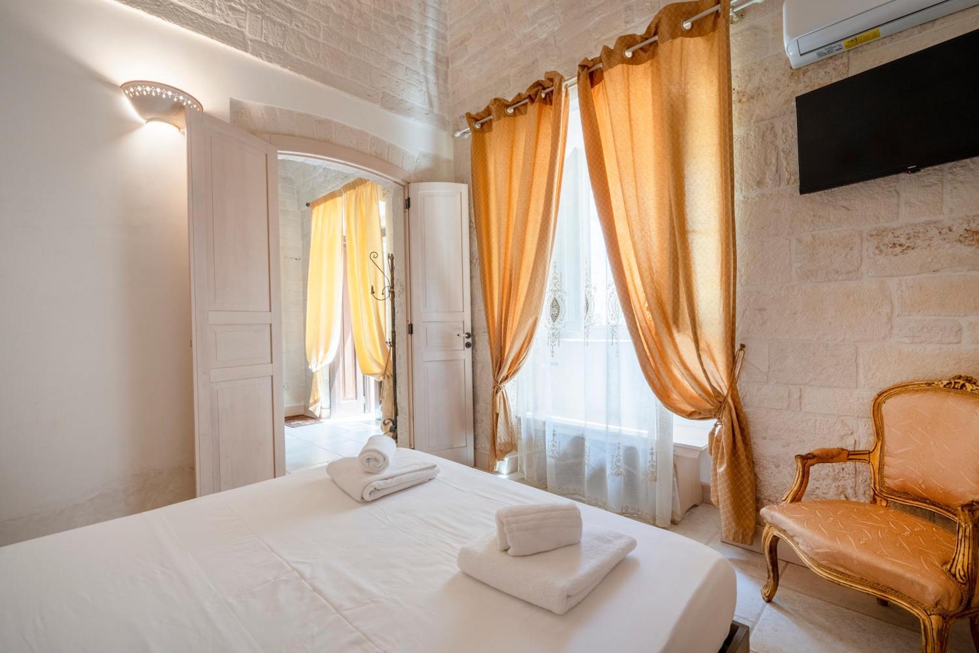 Trulli Contento - Rooms & Apartments Alberobello Exterior photo